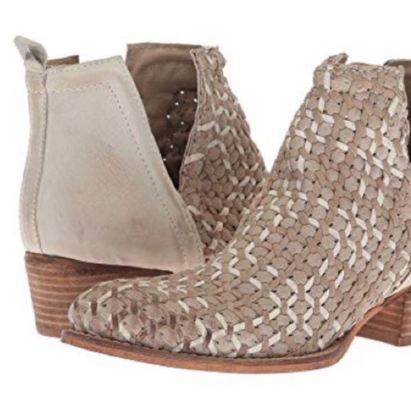 DIBA TRUE BOOTIES - "STRUCK GOLD" - NEW WITH TAGS - Picture 2 of 5